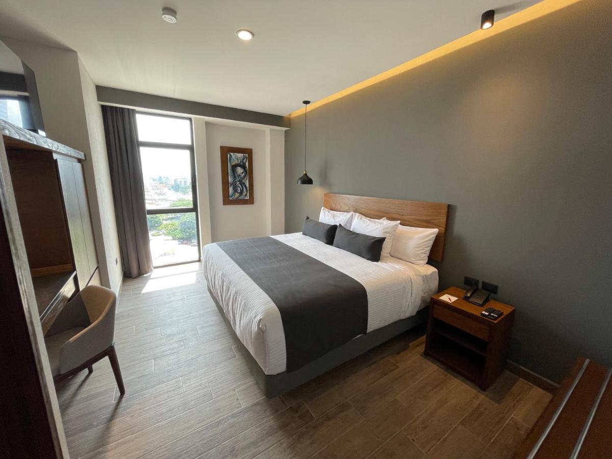 Gumont Guadalajara Lopez Mateos - Minerva Hotel ภายนอก รูปภาพ